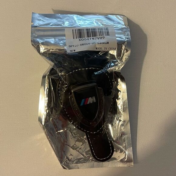 BMW Motorsports Logo Sunglass Holder for Car Black PU Leather NWT - Picture 11 of 11